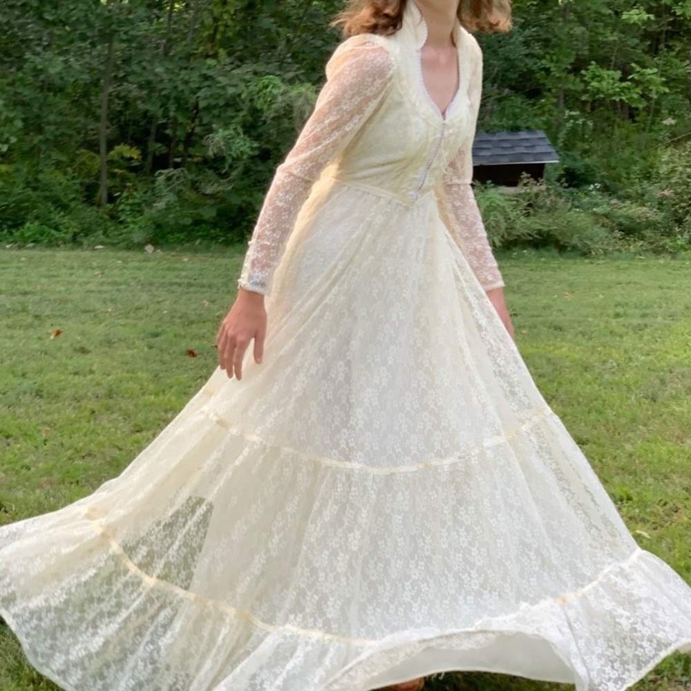 Gunne Sax Romantic Cream Lace Long Dress, S. - Picture 3 of 16